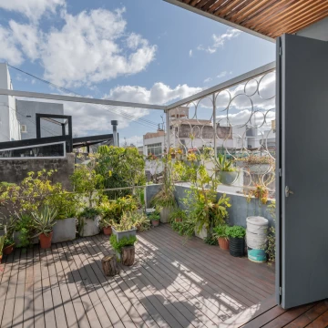 PH RECICLADO CON TERRAZA SIN EXPENSAS