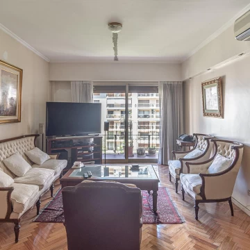 Semipiso en Venta en Recoleta muy luminoso con cochera