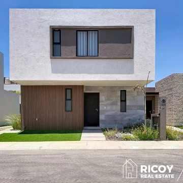 Casa en venta en Puerta Real Querétaro