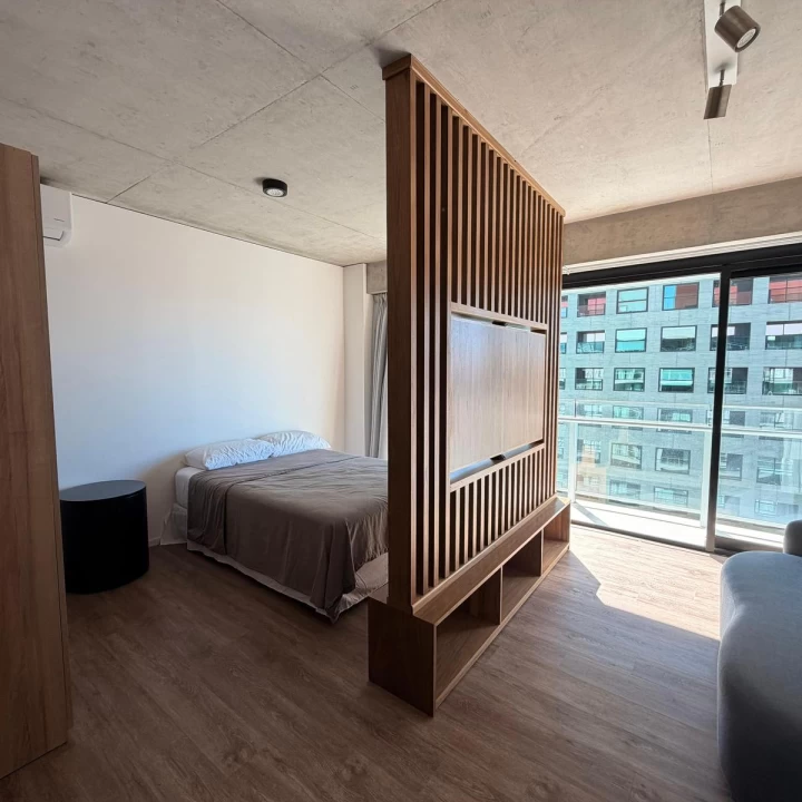 Studio amoblado en alquiler con balcón y vista al Río | Quartier del Bajo