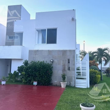 Casa en Venta en Cancun Residencial Izamal