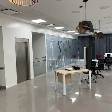 Edificio Comercial en Recoleta