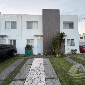 Casa en Venta en Jardines del Sur 2