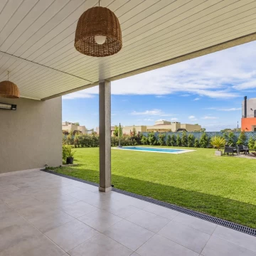 Venta Casa 4 ambientes en una sola planta con pileta en Maschwitz 