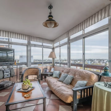 Semipiso 4 ambientes piso 14 con cochera en Villa Urquiza