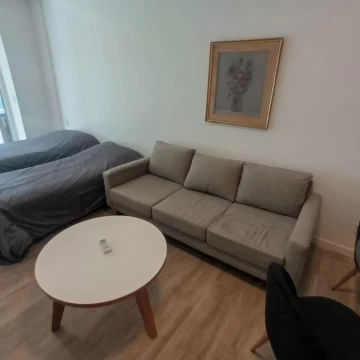 1788550049.jpg