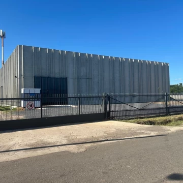 Nave Industrial y Logística de 1.700 m2 en Alquiler - Camino Imperiale 2487