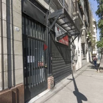 Local en venta Balvanera 