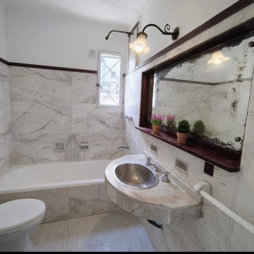 Dean Funes 807 Piso 2 Departamento A