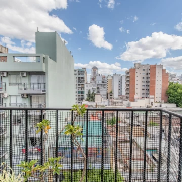 VENTA - DEPARTAMENTO 4 AMBIENTES - DOBLE BALCON - PISO ALTO -SUBTE B -  ALMAGRO