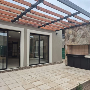 Casa en Venta - A estrenar - Barrio Ciro de Vieytes