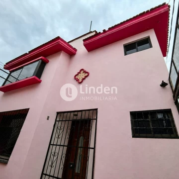 CASA EN VENTA EN CALLE 11 SUR, ZONA PRADOS AGUA AZUL, PUEBLA.