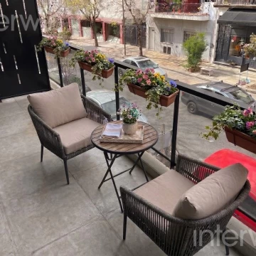Departamento en Venta - 2 ambientes al frente - AE - Balcón corrido - Palermo