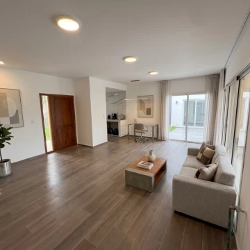 Casa venta 4 ambientes  loma verde Escobar 