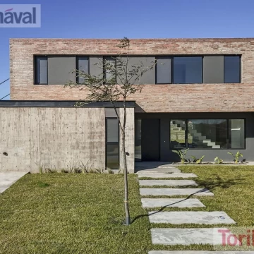 Increíble casa de estilo moderno a estrenar en el barrio Amarras, Puertos del Lago.