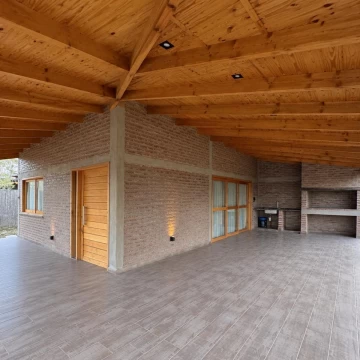 Casa a estrenar en Potrero de Garay