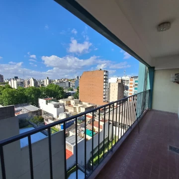VENTA DEPARTAMENTO 3 AMBIENTES CON BALCÓN EN PARQUE PATRICIOS