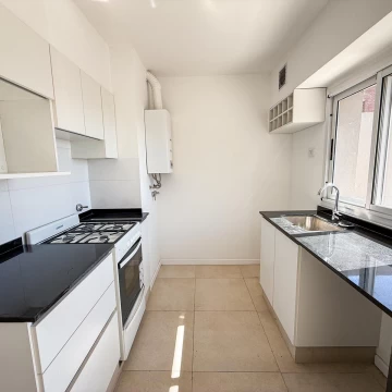 VENTA- Duplex De 2 Dormitorios- Lourdes