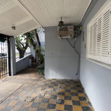 Venta Casa Caseros patio parrilla terraza