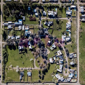 Terreno en venta en lujan con financiacion gas natural sin expensas