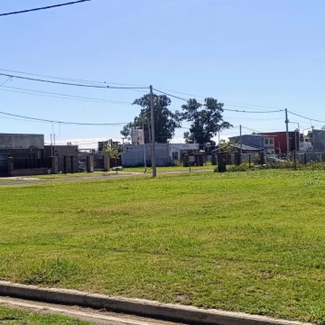 Terreno en venta en EcoPueblo II Avellanos 2350, Alvear - 268 mts2