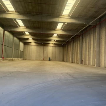 Alquiler Depósito de 4500 m2 en Moreno Store Center