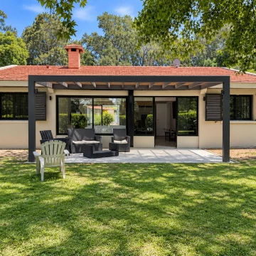 Casa en venta de 4 dormitorios con piscina climatizada en San Rafael, Punta del Este