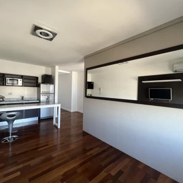 ALQUILER LOFT SEMI EQUIPADO CON COCHERA Y BAULERA MAUI PUERTO NORTE