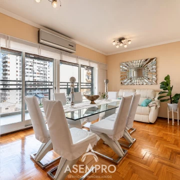 DEPARTAMENTO DE 4 AMBIENTES CON DEPENDENCIA, COCHERA Y BAULERA - 127 M2 TOTALES