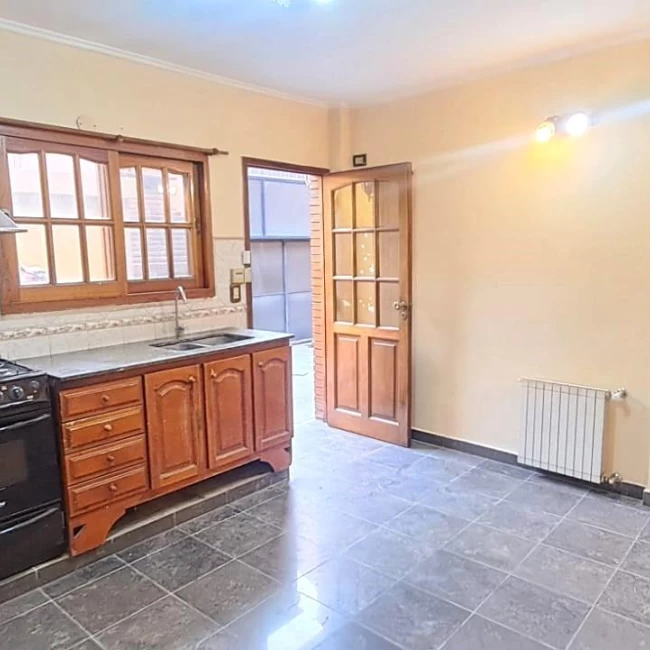 Casa Venta 5 Amb Local Comercial Garage