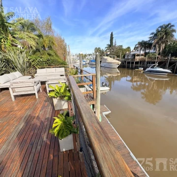 Casa en Marina del Sol con amarra, Punta Chica