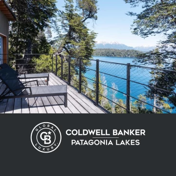 Casa de autor equipada de 223 m² con acceso directo al lago Nahuel Huapi en Villa La Angostura
