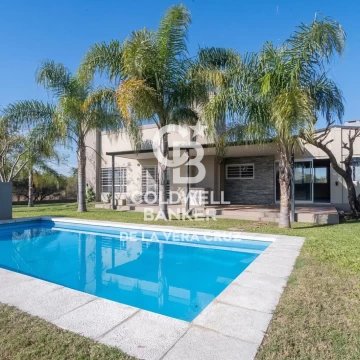Casa en Villa California - Apta Crédito