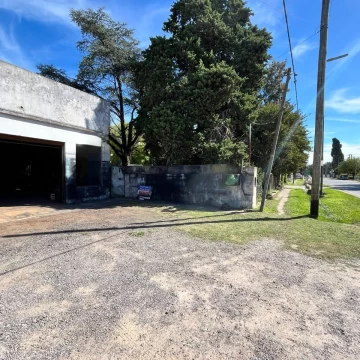 ¡Ideal Inversores! Lote 1300m² con Galpones y Casa sobre C. Belgrano 409 y 411 Villa Elisa