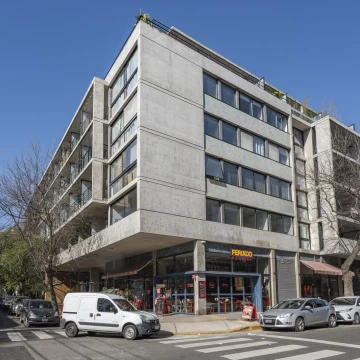 Venta Departamento monoambiente con patio en Complejo WH - Coghlan