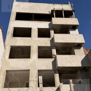 Venta Departamento 2 ambientes en Florida, zona hospital, centro comercial, en construcción