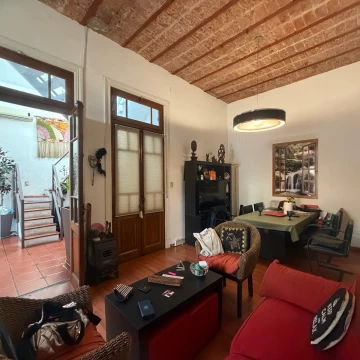 Venta PH 5 ambientes en Coghlan refaccionado