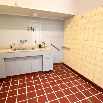 1788967043.jpg