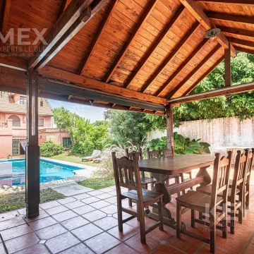 Casa en venta con pileta San martin zona residencial