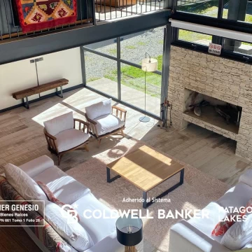 VENTA Casa de 198m2 estilo nórdica amoblada y equipada, Villa La Angostura.