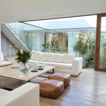 Venta casa estilo mediterraneo 3 suites, 8 amb, pileta barrio Nautico Albanueva Rincon de Milberg