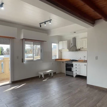 Departamento de 3 ambientes en alquiler en Lujan