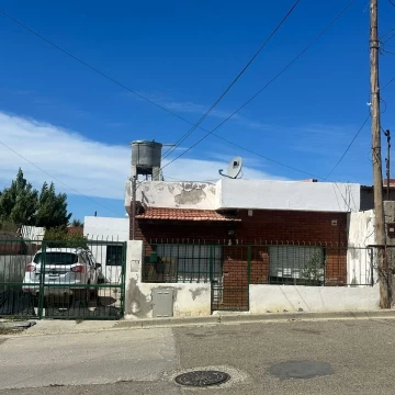 VENTA CASA, Bº CEFERINO NAMUNCURA, COMODORO RIVADAVIA