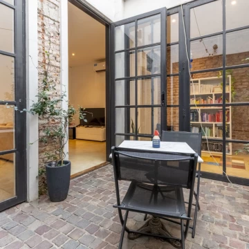 Venta de PH TRIPLEX, dos dormitorios, luminoso, terraza con parrilla, sin expensas!, Nuñez