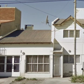 Venta de Casa 4 AMBIENTES en MIRAMAR, CALETA OLIVIA