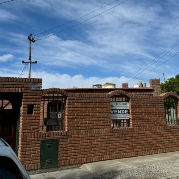 VENTA CASA 4 AMB, 670M2, Bº 26 DE JUNIO, CALETA OLIVIA