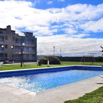 VENTA DEPTO 3 AMB C/ PARRILLA + COCHERA CUBIERTA, LAS GRUTAS