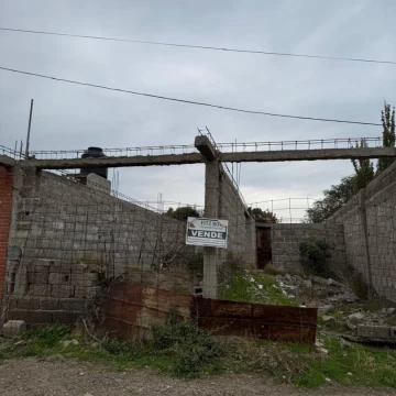 venta de lote en mini centro, Caleta Olivia
