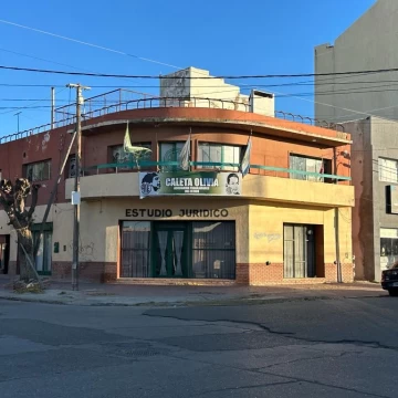 Venta de Oficina en el CENTRO c/ excelente renta. 