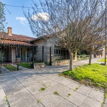 Chalet 3 ambientes venta Ramos Mejía